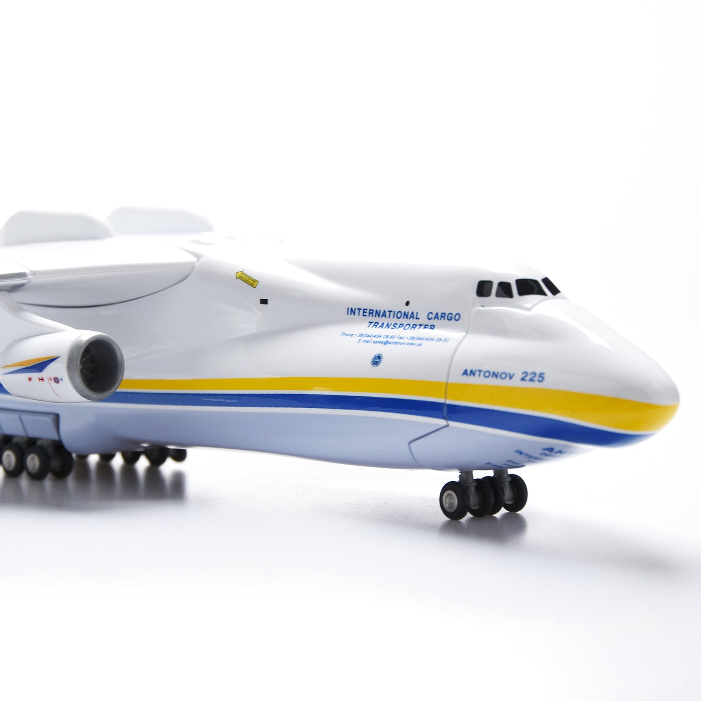 Hign-concerned AN 225 Mriya Resin Model Aircraft